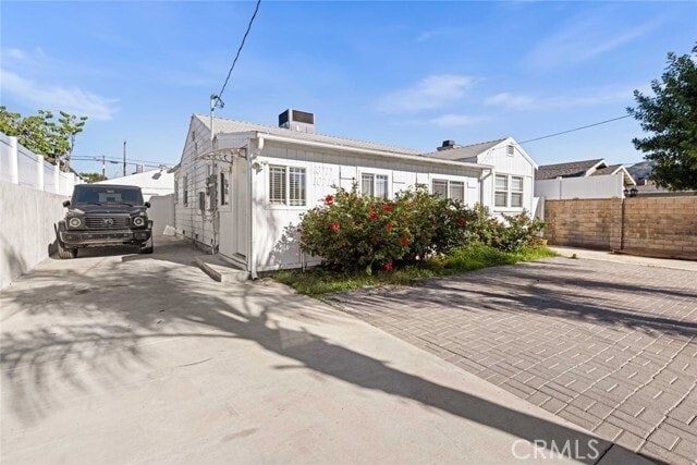 Building Photo - 10717 Cantara St