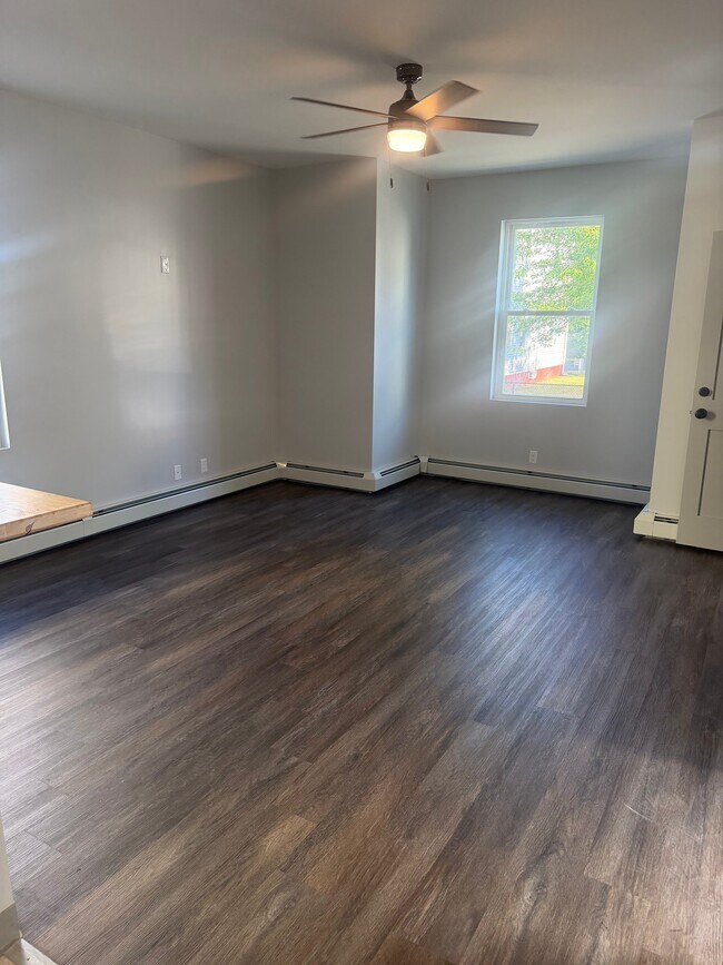 Photo - 383 Sayles St Unit 2