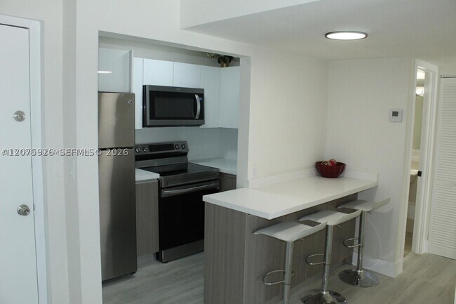 Photo - 899 West Dr Unit 7E