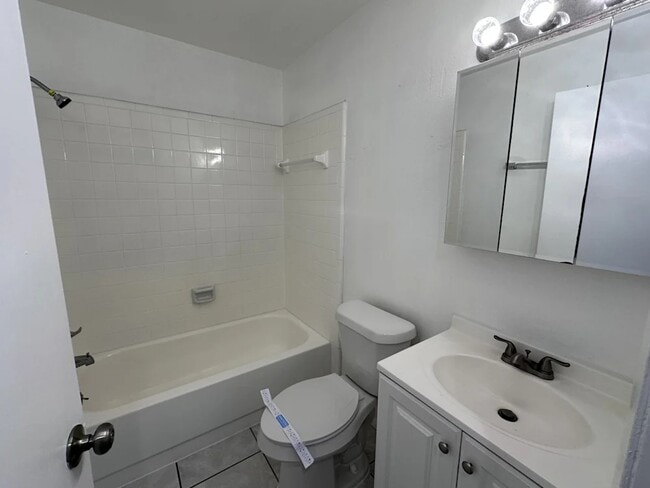 Photo - 8670 Westman Ave