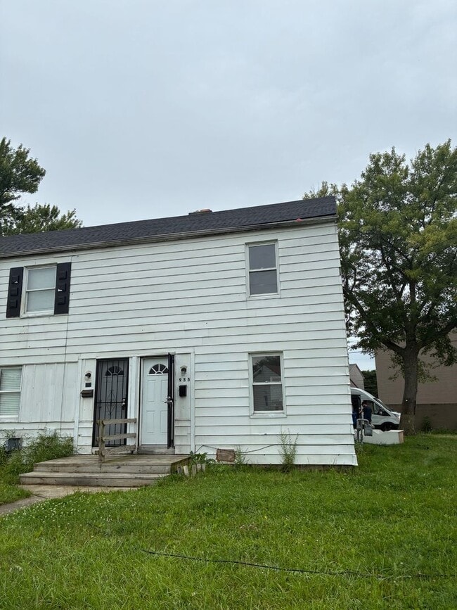 Building Photo - 949-955 South Central Dr Unit 955