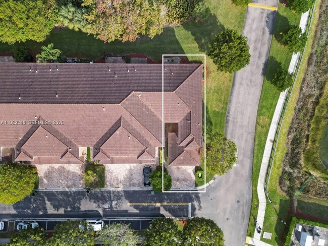 Photo - 2467 SE 19th St