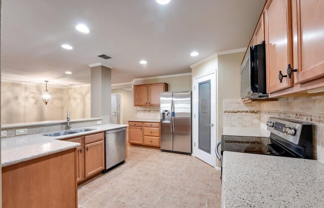 Photo - 5248 Columbia Dr