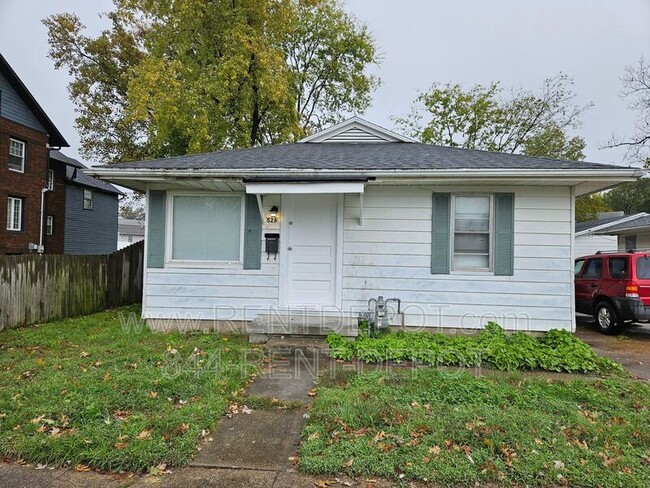 Building Photo - 1528 SE Riverside Dr