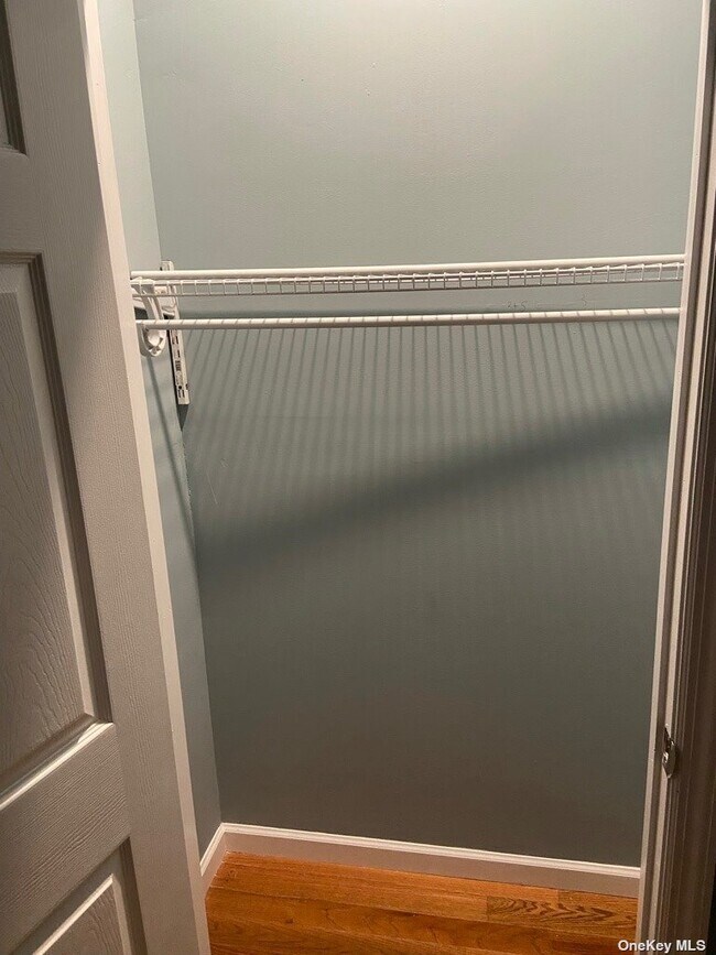 Photo - 630 E 230th St Unidad 2F