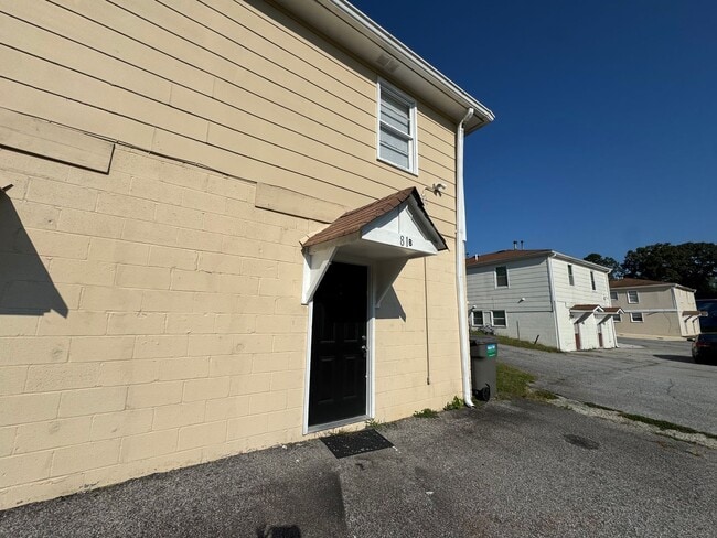 Building Photo - 5981 Peco Ln Unit 5981-B Rental