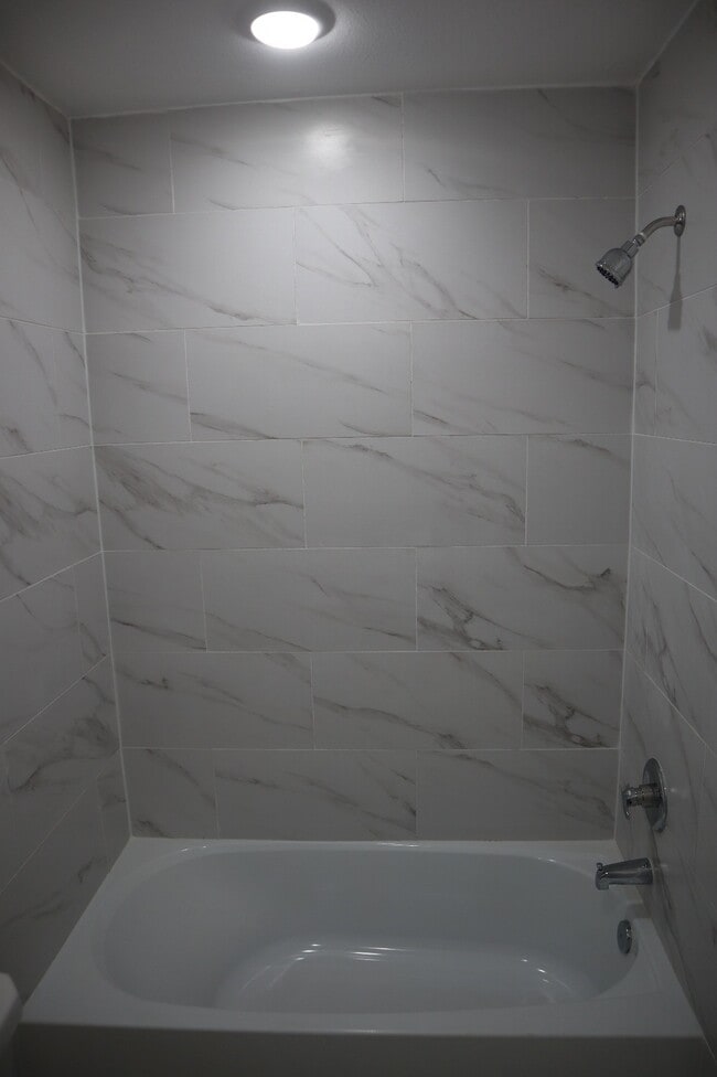 Photo - 6011 Wedgefield St