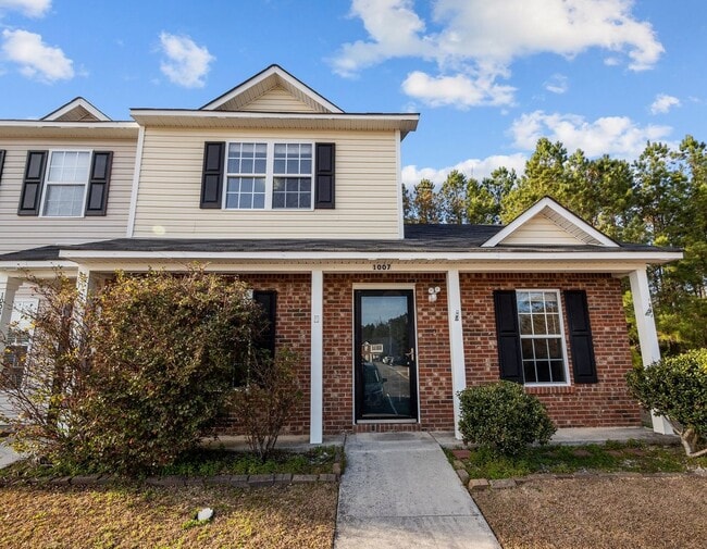 Building Photo - Welcome to Marsh Oaks!