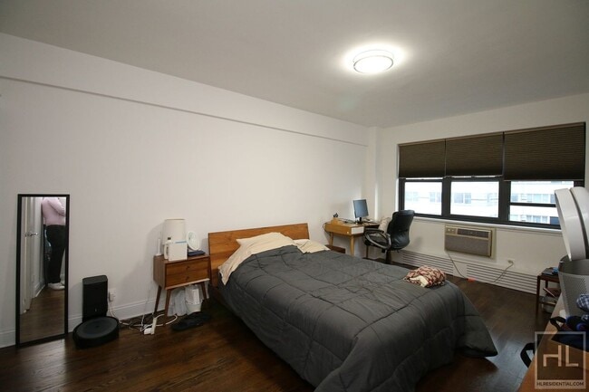 Photo - EAST 69 STREET Unit 9L