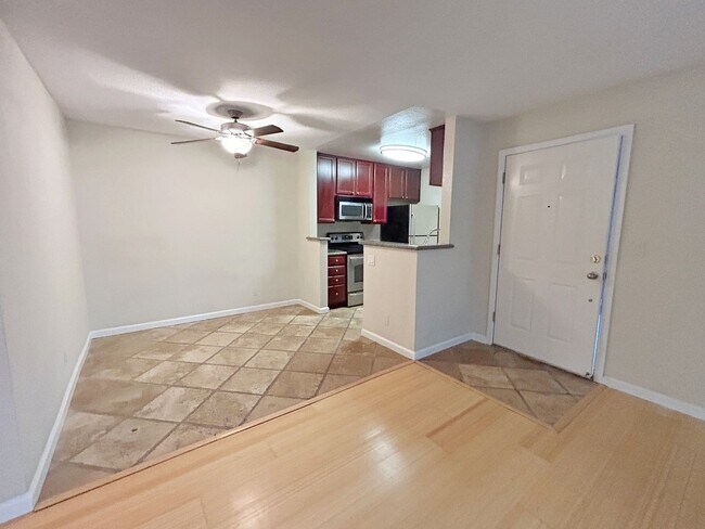 Photo - Deluxe Condo-2BR / 2BA near Santana Row/Santa Clara Valley Medical Center