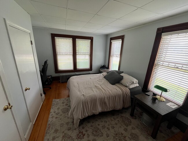 Photo - 410 N State St Unidad 2