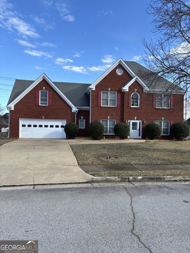 Building Photo - 220 Cross Creek Dr
