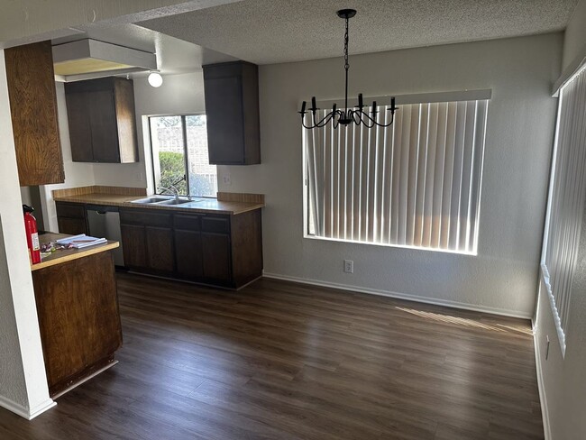 Photo - 308 Mountain Ct