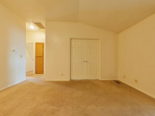 Photo - 3 Bedroom House ~ North Corvallis ~ Pet Fr...
