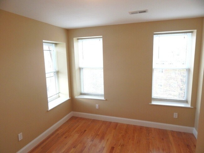 Photo - 28 Chelsea St Unidad 3