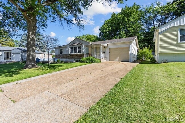 Photo - 9427 Atwood Dr