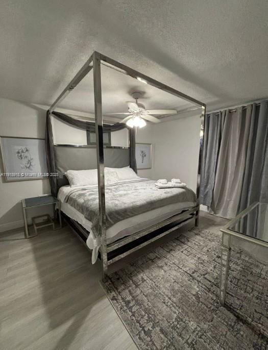 Photo - 910 SE Ocean Ave