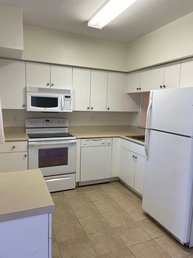 Photo - 8313 Bernwood Cove Loop