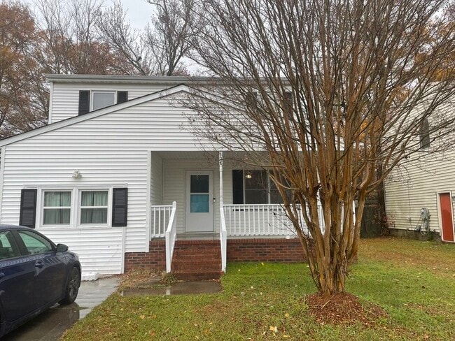Photo - 128 Old Thompson Ave