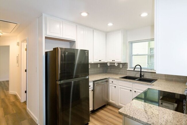 Photo - COMING SOON!! 3bdrm/1bath in the heart of the Oakhurst Community