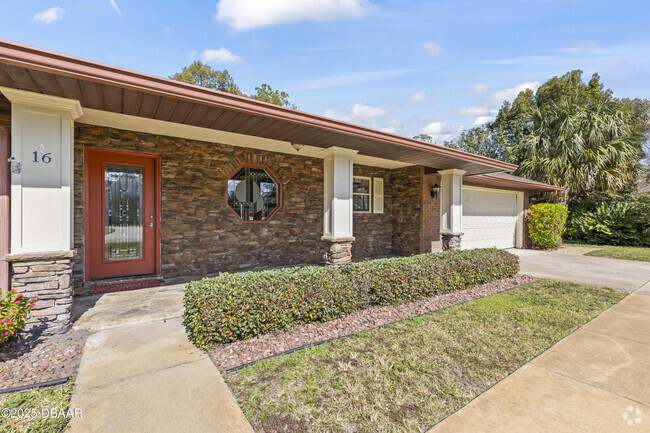 Building Photo - 16 Forest View Way Rental