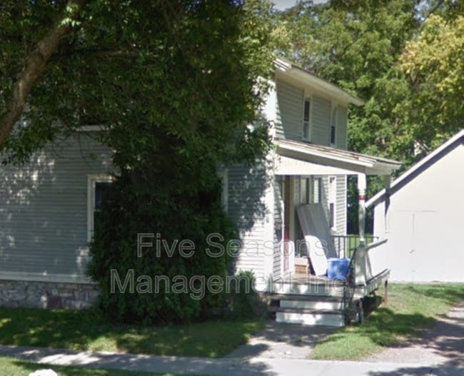 Building Photo - 24 East Ave Rental
