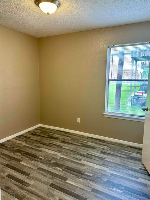 Photo - 4913 Jamesway Rd Unidad B