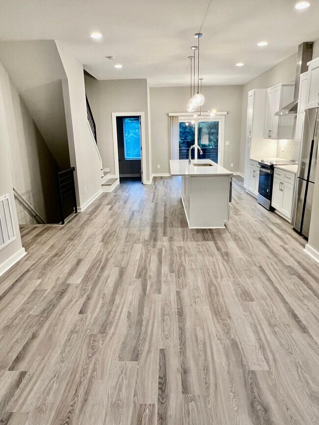 Photo - Room in Townhome on Gregg St