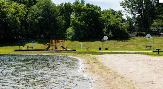 Photo - 25156 Au Lac Dr N