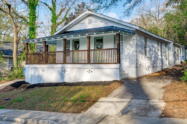 Photo - Cozy Home in Columbia's Downtown Core - Unit A