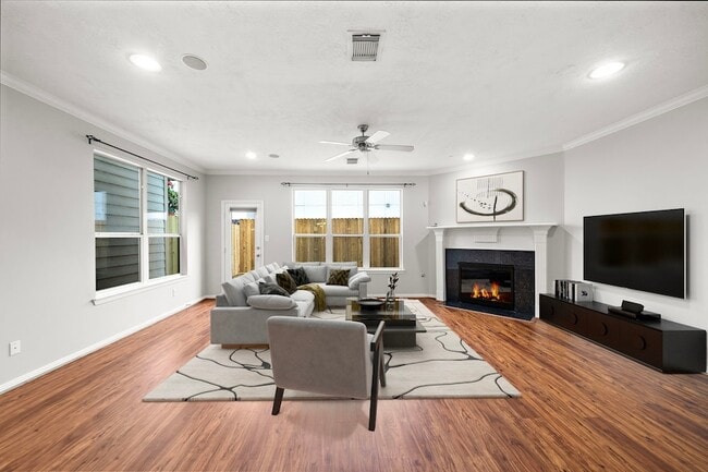 Building Photo - 1517 Asbury St Rental