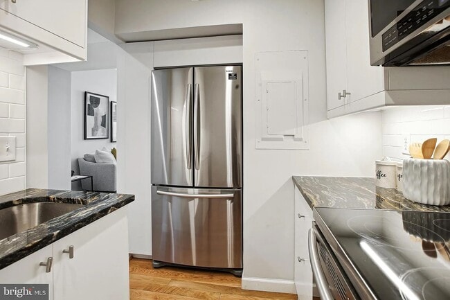 Photo - 1426 21st St NW Unidad 404