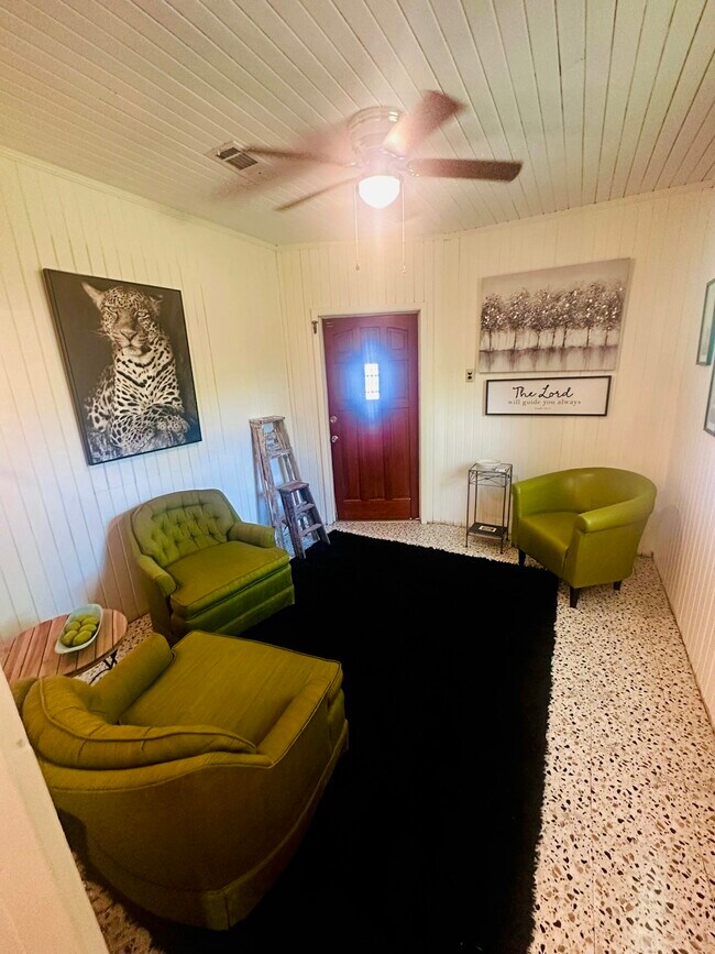 Photo - 27 Escalona Ave