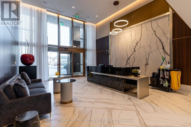 Photo - 2333 Khalsa Gate Unité 406