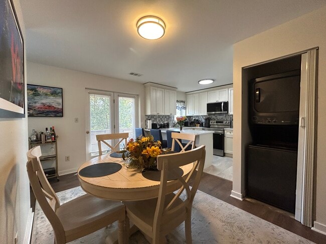 Photo - 4003 Eastview Ln Unit 4003