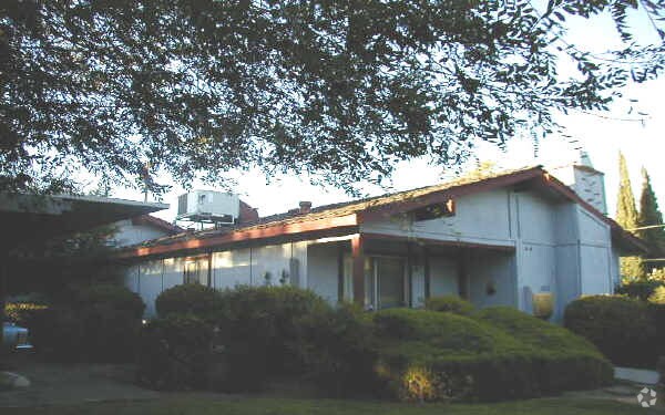 Photo - Carriage Hill Apartments