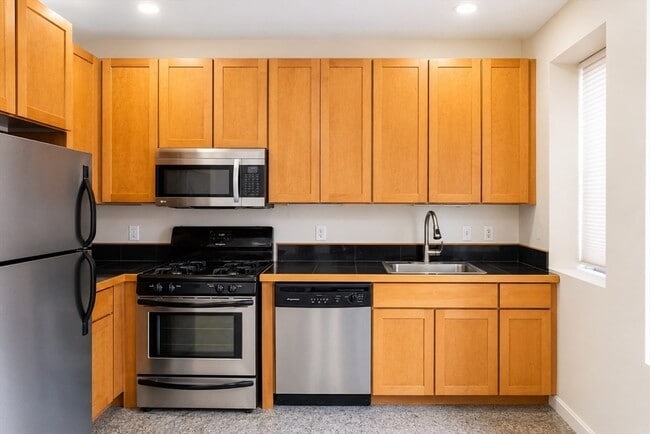 Photo - 330 Summit Ave Unit 103