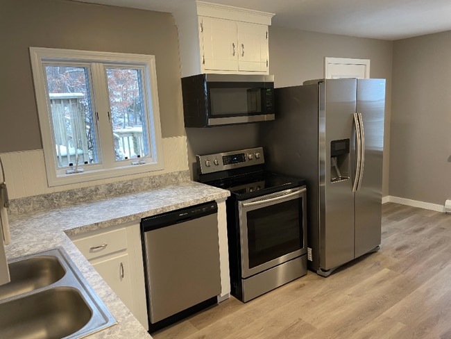 Photo - 477 Birch St Townhome