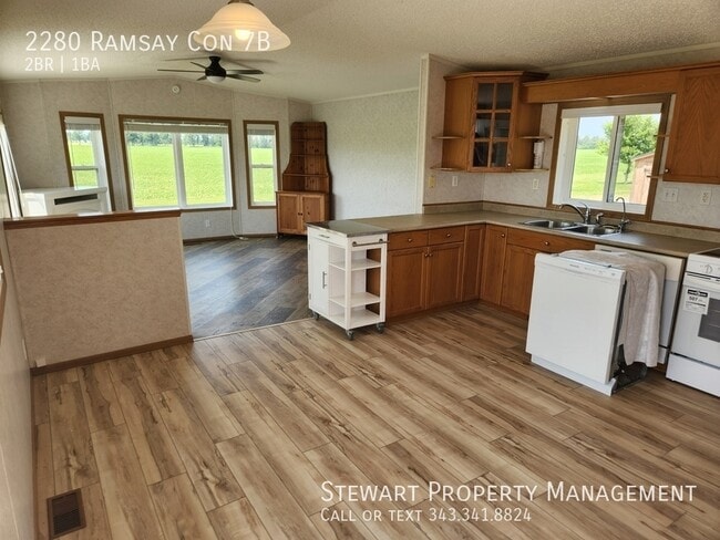 Photo - 2280 Ramsay Con. 7B