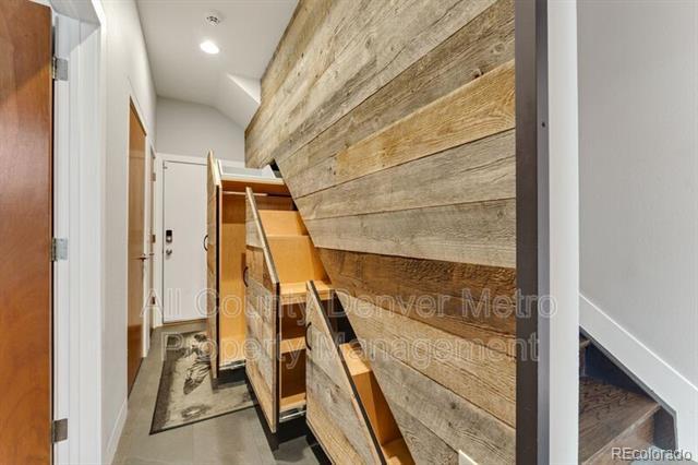 Photo - 2900 Inca St