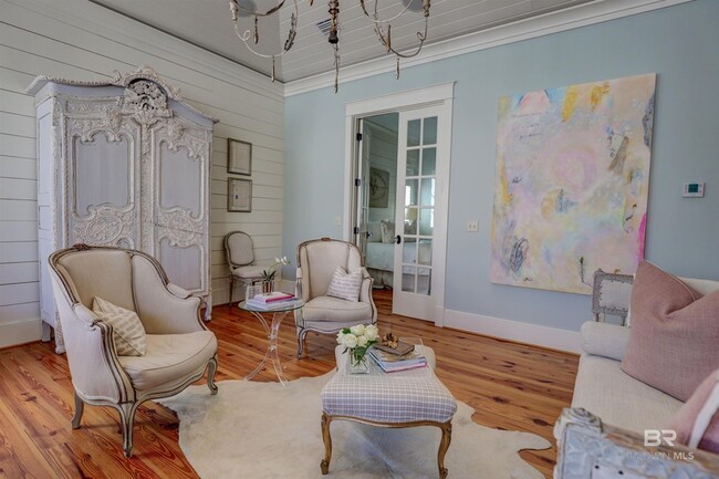 Photo - 4 Downtown Founders Ln