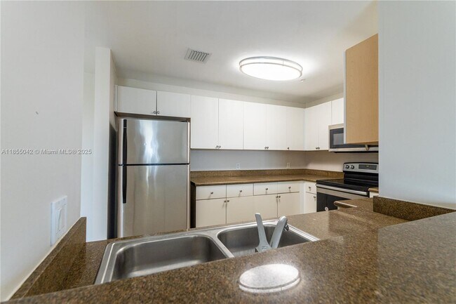 Photo - 2280 SW 32nd Ave Unit 607