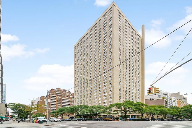 Building Photo - The Caldwell Rental