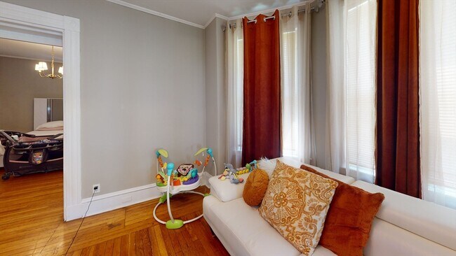 Photo - 74 Kenwood St Unidad 1