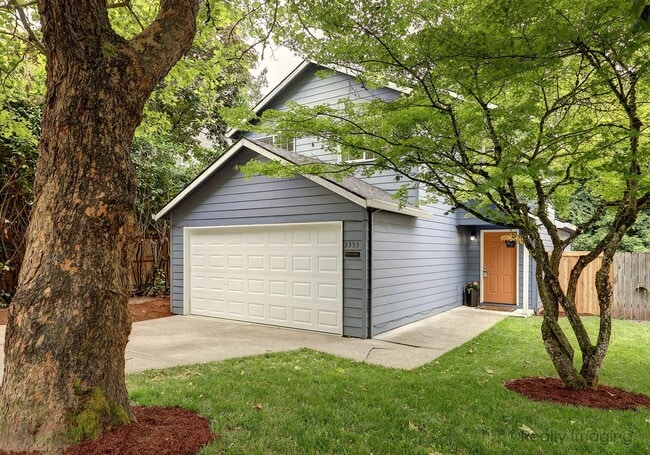 Building Photo - 3353 SW 174th Ave