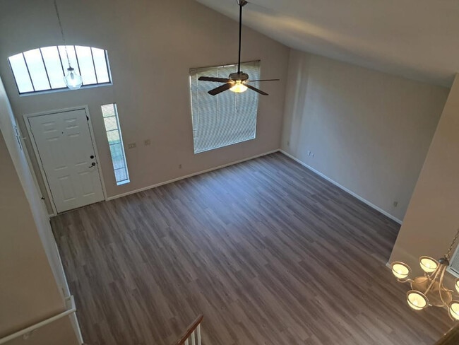 Photo - 1443 E Vaughn Ave