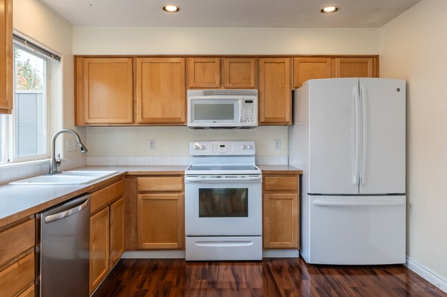 Photo - 6621 N Columbia Way