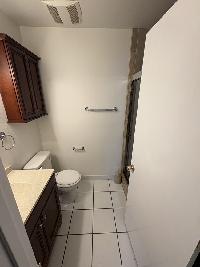 Photo - 32970 Lake Wawasee St