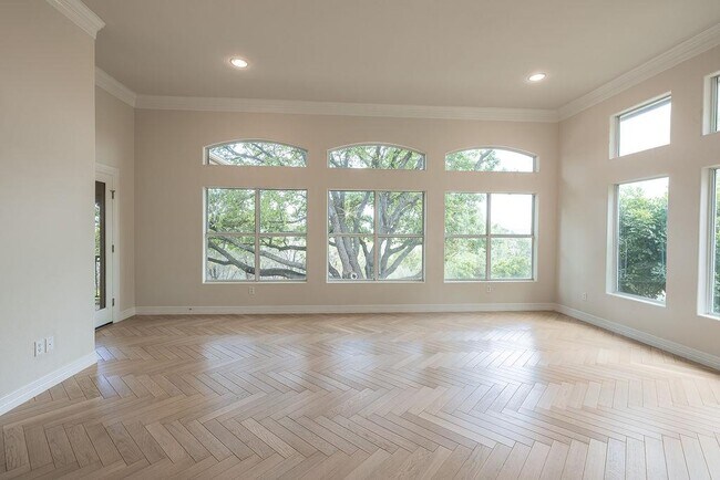 Photo - 2906 Mill Reef Cove