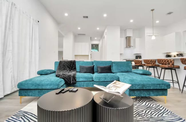 Photo - 502 Schweikhardt St